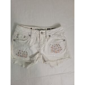 Miss Me Embellished Embroidered Boho White Jean Shorts SZ 26 Fray Stretch